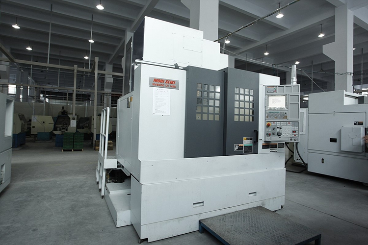 ձɭC(j)ʽӹ MORISEIKI Vertical Machining Center NV5000